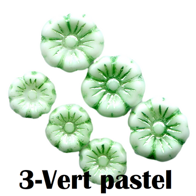 3- Fleur en verre de Bohème 7MM/9MM -Vert pastel